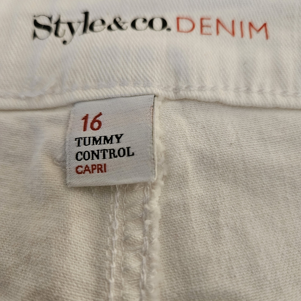Women's Cream Ankle Jeans - Picture 9 of 11